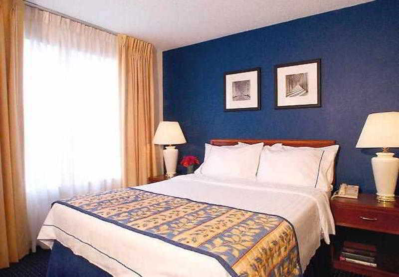 Residence Inn By Marriott Chicago Wilmette/Skokie Екстериор снимка