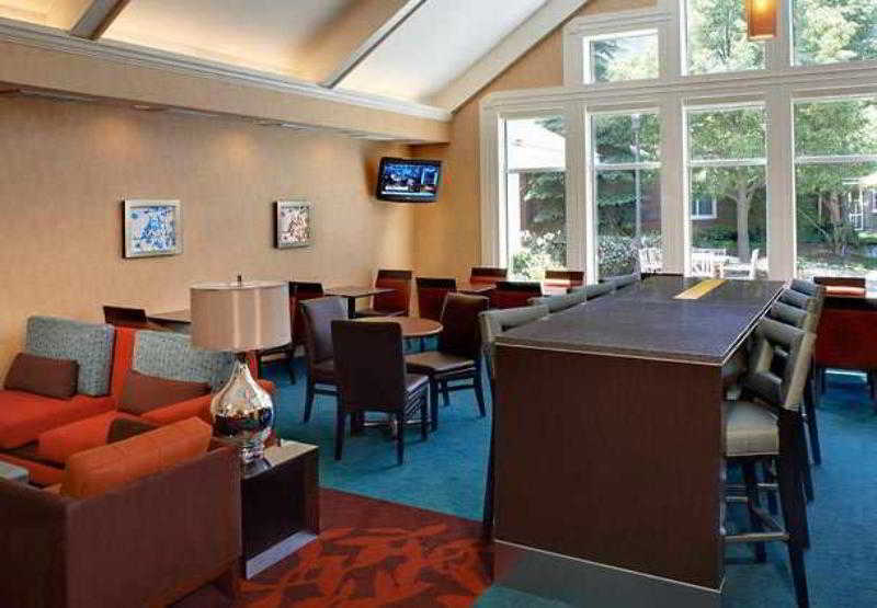 Residence Inn By Marriott Chicago Wilmette/Skokie Екстериор снимка